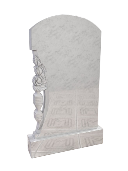 Мраморный памятник со сквозной резьбой